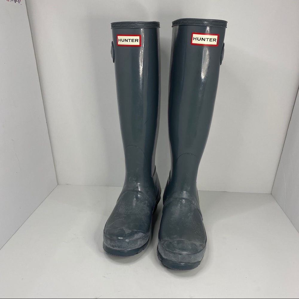 *Gray hunter boots
